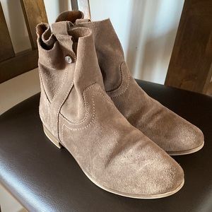 Frye & Co tan size 7 booties